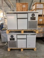 Table de préparation de cuisine professionnelle en acier inoxydable avec 2 à 6 tiroirs, réfrigérateur sous comptoir ventilé à montage latéral, numérique