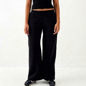 Pantalon de jogging noir premium pour femme, taille haute, coupe large et droite, décontracté, ample, pour le sport et la détente, vente en gros - Product Image 1