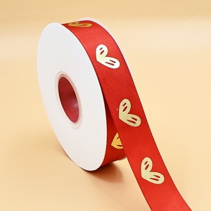 Ruban fin personnalisé imprimé avec détails textuels délicats pour petites étiquettes cadeaux et décorations de bougies - Product Image 6