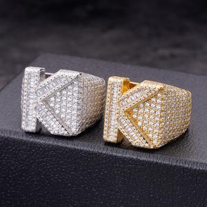 Hip Hop Custom 925 in argento Sterling <span class=keywords><strong>Cz</strong></span> Moissanite anelli gioielli ghiacciati 18K placcato oro A-Z con scritta anello per gli uomini - Product Image 2