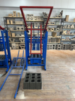 Machine manuelle Longyu pour la fabrication de blocs de pavé creux en ciment, extrudeuse sous vide non motorisée, machine à mouler les briques multifonctionnelle
