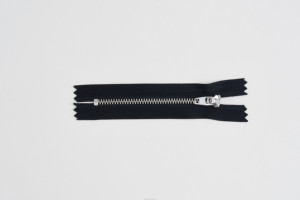 Factory Direct High Quality Custom Size Normal Teeth Metal Zipper YG Zipper Slider for <strong>Garment</strong> <strong>Processing</strong> <strong>Accessories</strong> - Product Image 5