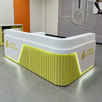 Comptoirs de réception et de caisse Chixiang modernes en acier inoxydable peint, robustes, incurvés, blanc/noir, avec éclairage LED