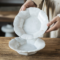 Japanse bloemvormige gekartelde aardewerk bord vintage klein dessertbord voor fruit snacks thuis dineren magnetron vaatwasserbestendig