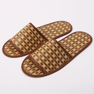 शांत यूनिसेक्स लिनन ओपन-टो चप्पल पहनने के लिए नरम लुभावनी विरोधी पर्ची इनडोर घर के जूते - Product Image 1