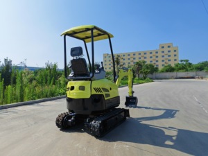 Miniexcavadora Hidráulica de 1.5 Toneladas con Orugas, Modelo 2026, Utilizada <span class=keywords><strong>para</strong></span> Trabajos de Jardinería - Product Image 3
