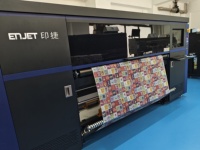 Plotter de Formato Grande y Estable de 1800 mm para Ropa Deportiva, Camisetas, Trajes de Baño, Impresoras de Inyección de Tinta de Fábrica de 1.9 m, 8 Impresoras de Sublimación I3200