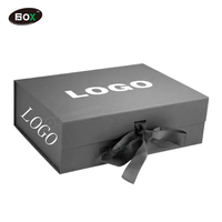 Boîte d'emballage cadeau en papier A4 noir magnétique pliable avec logo personnalisé, matériaux recyclés pour les sweats à capuche et les vêtements