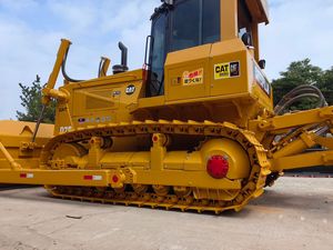 รถดันดินตีนตะขาบ CAT D7G-2 มือสอง น้ำหนัก 20.6 ตัน พร้อมริปเปอร์แบบเดี่ยว ชั่วโมงการทำงานต่ำ ประหยัดน้ำมัน เครื่องจักรกลหนัก - Product Image 6