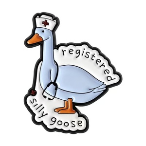 Broches en émail personnalisées en gros, motif Silly Goose Nurse, imprimées en UV, broche en métal, badge de revers, bijoux, cadeaux pour amis - Product Image 6
