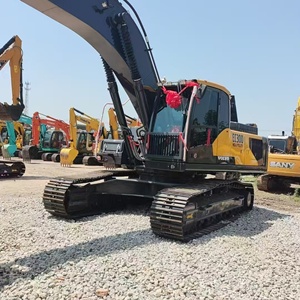 Excavadora de cadenas Volvo EC300 de alta resistencia, amarilla, equipo de construcción, 1 año de garantía, 180 kW de potencia, 30000 kg de peso, alta capacidad de excavación - Product Image 6