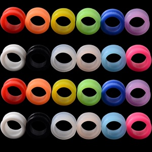110-teiliges <span class=keywords><strong>Set</strong></span> Gemischte 3mm-20mm Silikon Flexible Doppelt Ausgestellte Hohle Ohrtunnel-Plugs Schwarz Rot Blau Orange Hochzeitsgeschenk - Product Image 1