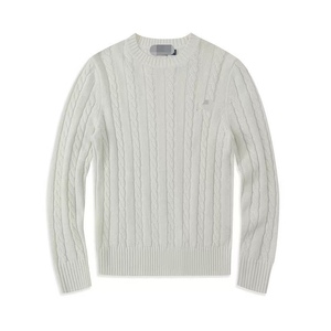 Suéter de Invierno 2026, Nuevo, Personalizado con Logotipo Bordado en la Parte Delantera, de Algodón, Cuello Redondo, Corte Ajustado, Estilo Old Money, Marca Laure - Product Image 6