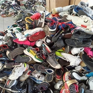 <span class=keywords><strong>Zapatos</strong></span> <span class=keywords><strong>Stock</strong></span> Liquidación Overruns Hombre Venta al por mayor Correr Deporte Hombres Zapatillas - Product Image 1