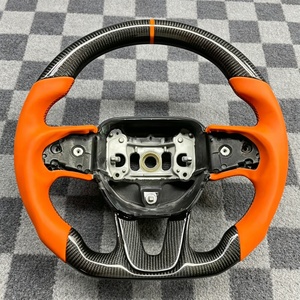 Volant de voiture en gros, volant sport noir de haute qualité en fibre de carbone adapté pour Dodge <span class=keywords><strong>Challenger</strong></span> SRT 2015 2016 2017 <span class=keywords><strong>2018</strong></span> - Product Image 4