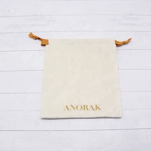 Luxury Velvet <b>Pouch</b> with logo <b>Drawstring</b> Jewellery <b>Pouch</b> Bag Low Moq Custom Beige Velvet Wedding Souvenir Bags - Product Image 4