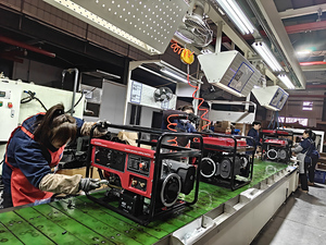 Generador <span class=keywords><strong>de</strong></span> Soldadura Industrial <span class=keywords><strong>de</strong></span> Gasolina <span class=keywords><strong>de</strong></span> 4kW, Soldador con Motor Honda y Voltímetro para Monitoreo <span class=keywords><strong>de</strong></span> Voltaje - Product Image 6
