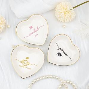 Placa de anillo de cerámica en forma de corazón nombre personalización Placa de almacenamiento de una pieza de joyería personalizada - Product Image 2