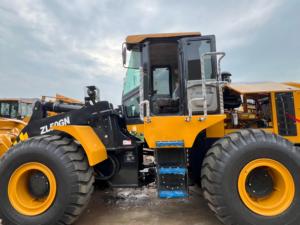 รถตักล้อยางมือสอง ZL50GN ลดราคาพิเศษ, ระบบเกียร์ Power-shift ที่เชื่อถือได้, แรงยกทรงพลัง, รถตักหน้าขุดมือสอง - Product Image 1