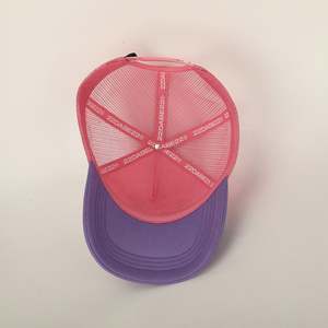 Gorras de camionero de malla de espuma con logotipo bordado de ala corta de 5 paneles a la moda de alta calidad personalizadas al por mayor - Product Image 6