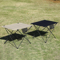 Table pliante en tissu Oxford avec logo personnalisé en gros, pour le camping, cadre en fer épaissi, table de pique-nique portable pour l'extérieur