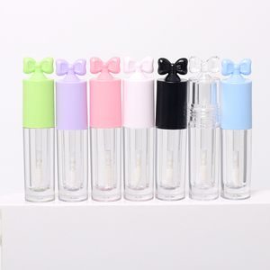 El nuevo tubo de brillo de labios en forma de arco es lindo. Tubo de brillo labial de 3ml con logotipo personalizado - Product Image 1