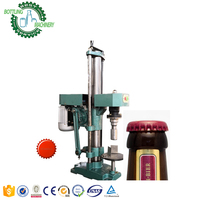 Machine à sertir semi-automatique pour capsules métalliques à ouverture facile pour boissons gazeuses, sodas, bières et bouteilles en verre