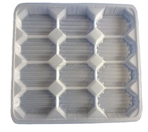 disposable plastic oyster tray with compartments