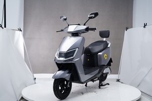 Nouvelle moto 60V 1200W conçue pour les jeunes, version KD économique, charge utile 200 kg, autonomie 80 km - Product Image 4