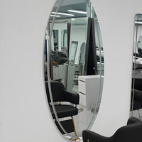 Miroir de salon moderne en acier inoxydable pour studio de coiffure