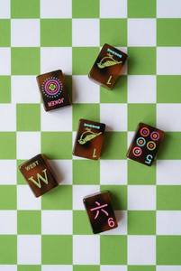 Jeu de Mahjong américain en acrylique brun à 4 couches avec 180 tuiles - Product Image 1