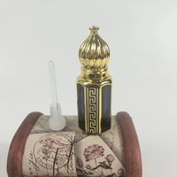 Bouteille en verre unique d'huile d'oud de parfum d'Abarian Fancy Attar avec le rouleau ou le bâton en verre