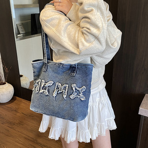 Sacs à main jeans de grande capacité pour femmes, sacs fourre-tout décontractés pour femmes, sacs de livres en denim à la mode pour filles, logo personnalisable, 2025 - Product Image 2