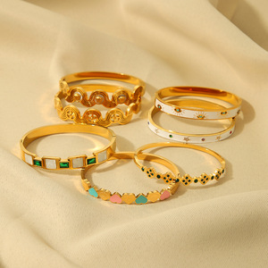 Bracciale rigido in acciaio inossidabile placcato oro 18K con smalto, conchiglia bianca, stella, zircone, cuore geometrico, goccia d'olio e occhio di demone - Product Image 4