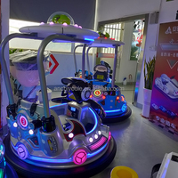Voiture tamponneuse électrique à piles pour enfants, utilisation intérieure et extérieure - Matériau en fibre de verre pour centre commercial et parc d'aventure