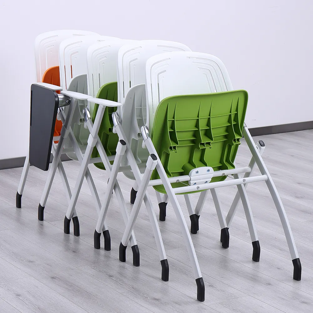 ライティングパッド付きプラスチック製トレーニングルームチェア折りたたみ式ホワイトスクール家具