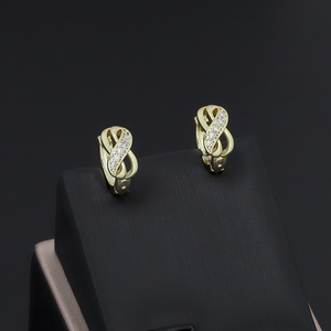 ต่างหูห่วงชุบทอง 14K ประดับเพชรซิร์คอนสำหรับผู้หญิง จาก JXX Wholesale Fashion Charm Jewelry - Product Image 2