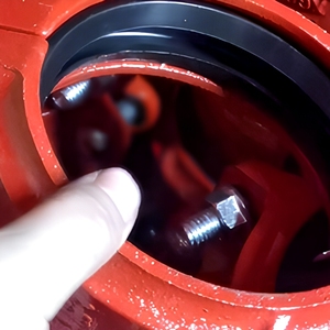 Raccord à joint rainuré pour tuyau de refoulement rouge pour système d'alimentation en eau - Product Image 5