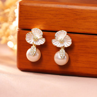 OWNSWING S925 anting-anting mutiara bunga jarum perak anting-anting manis mewah ringan perhiasan personalisasi Temperamental