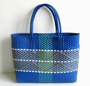 Nuevo diseño de moda hecho a mano playa tejido Tote mujeres plástico tejido bolsa - Product Image 2