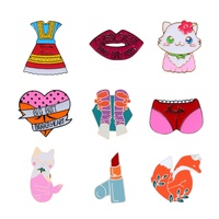 Broche de alta calidad para mujer, falda de gato, zorro, lápiz labial, labios, dibujos animados, esmalte, Pin de solapa