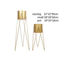 Support pour plantes d'intérieur/d'extérieur en métal fait à la main pour la décoration intérieure Support de fleurs élégant pour décoration de mariage avec pots de fleurs artisanaux