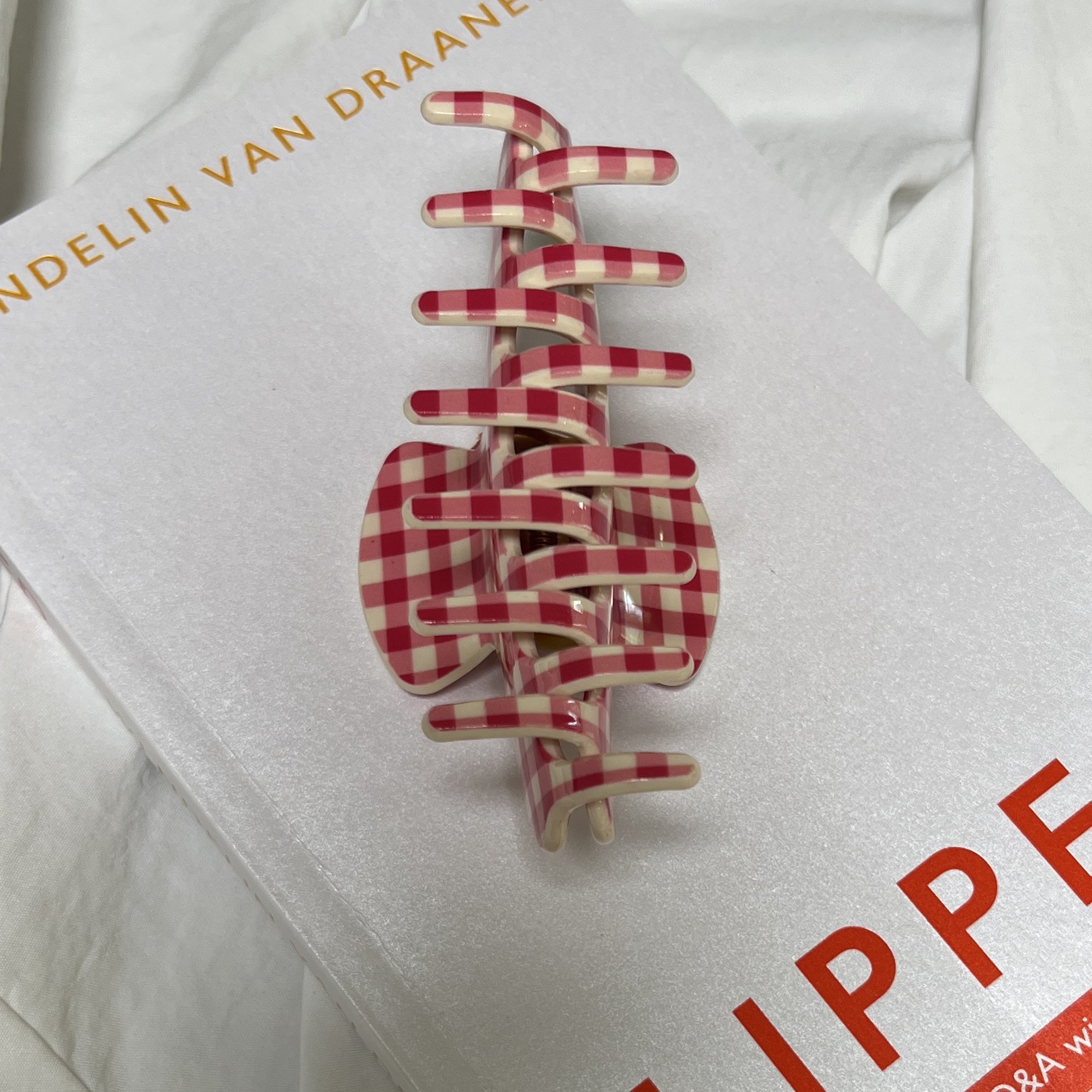 vintage looking hair clips