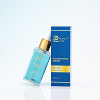 Sérum Visage Liquide Éclaircissant et Blanchissant à l'Acide Hyaluronique, Vitamines C + E, Thé Vert et Niacinamide, Marque Blanche