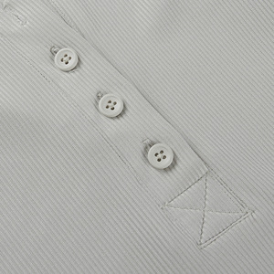 Collezione invernale all'ingrosso per le donne camicetta a maniche lunghe e semplice maglia in bianco t-shirt <span class=keywords><strong>con</strong></span> dettaglio frontale centrale <span class=keywords><strong>con</strong></span> bottone aperto - Product Image 6
