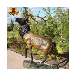 Statua di Cervo Maschio e Femmina a Grandezza Naturale in Metallo Bronzato per Decorazione di Giardini, Prati e Parchi - Product Image 3
