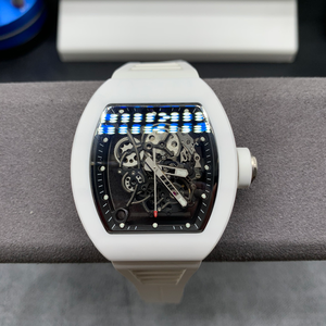 Montre mécanique avec boîtier en céramique blanche, équipée de deux boîtes à remontage séparées et d'un balancier visiblement visible - Product Image 1