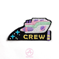 Merrow Bordure découpée au laser Écusson de broderie Iron-onGarment Personnalisé Écusson de broderie au design personnalisé Accessoire pour chapeau