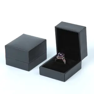 गर्म बिक्री लटकता हुआ बॉक्स सस्ते कागज उपहार के साथ दुकान के लिए lids के साथ काले आयत लोगो अंगूठी बॉक्स