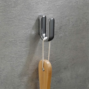 Gancho de Ropa Flexible Reutilizable en Forma de U para Montar en la Pared, Ideal para Proyectos Hoteleros y Inmobiliarios Transfronterizos - Product Image 4